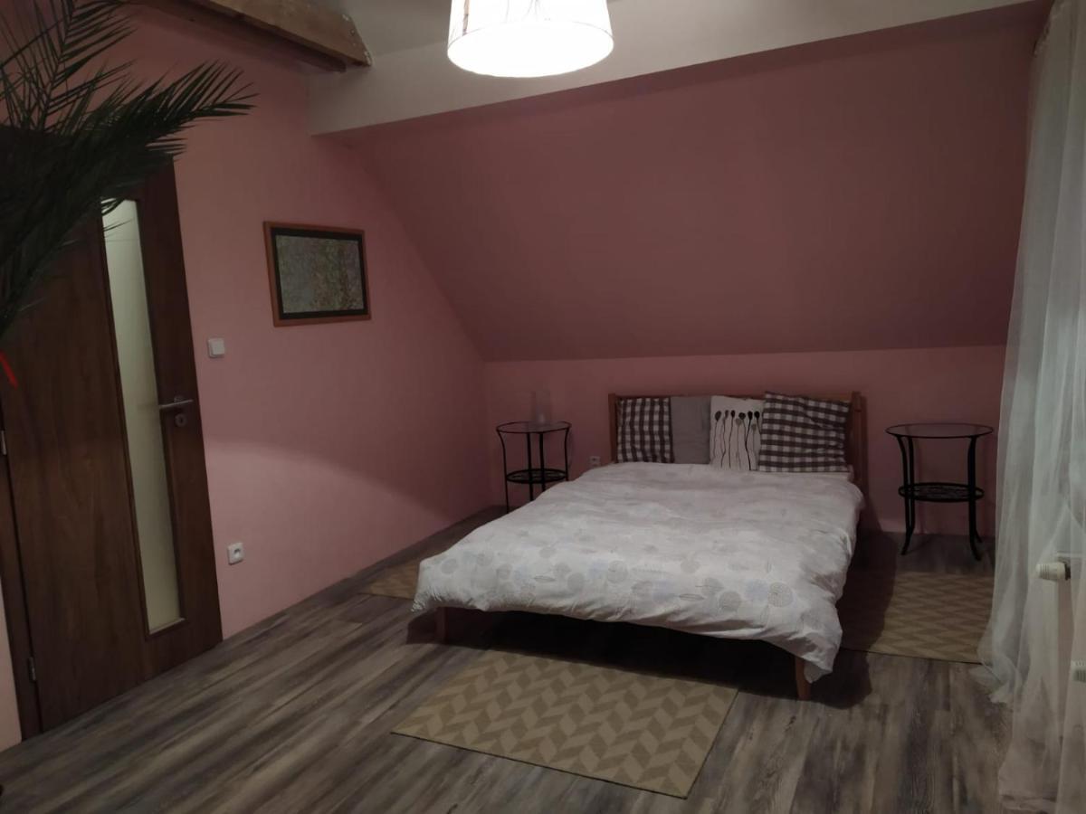 Středokluky Luxury Accommodation Near Prague Airport المظهر الخارجي الصورة
